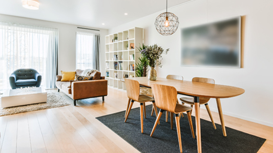 Как да подредим трапезария в отворен хол?