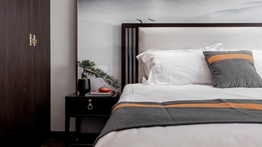 Мебели за спалня в хотелски стил - лукс и функционалност